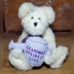 Boyd's Bear~ Grandmas Sprinkle Love~ "Nana" With Watering Can~ EUC With Tags